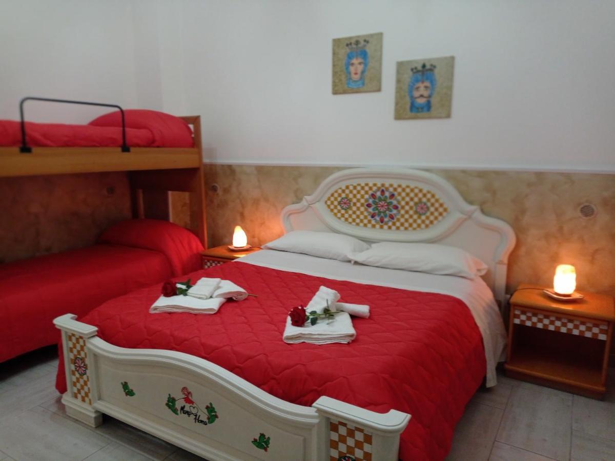 Mary Home - Casa Vacanza Taormina Eksteriør billede