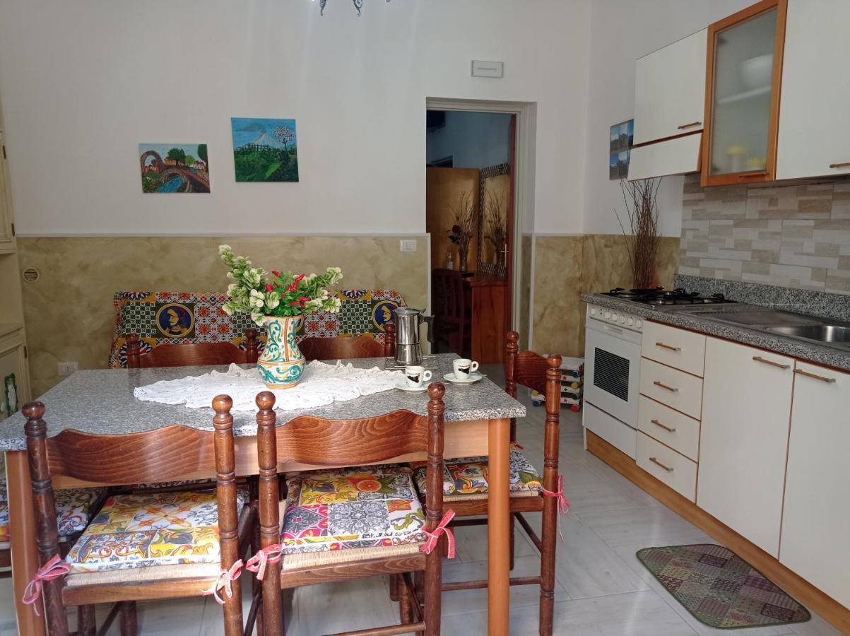 Mary Home - Casa Vacanza Taormina Eksteriør billede