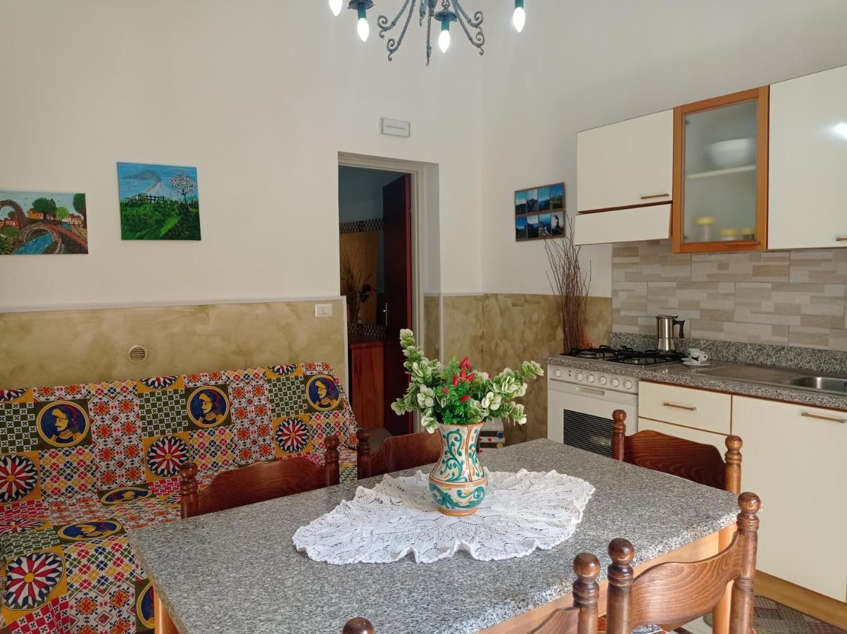 Mary Home - Casa Vacanza Taormina Eksteriør billede